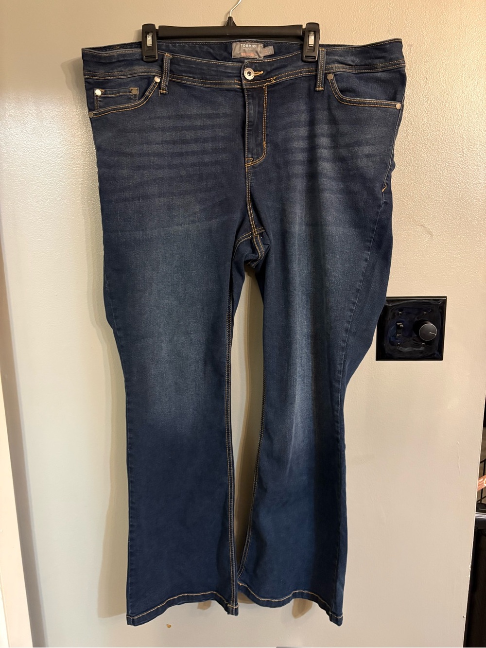 Torrid Dark Blue Flare/bootcut Jeans 22R like new